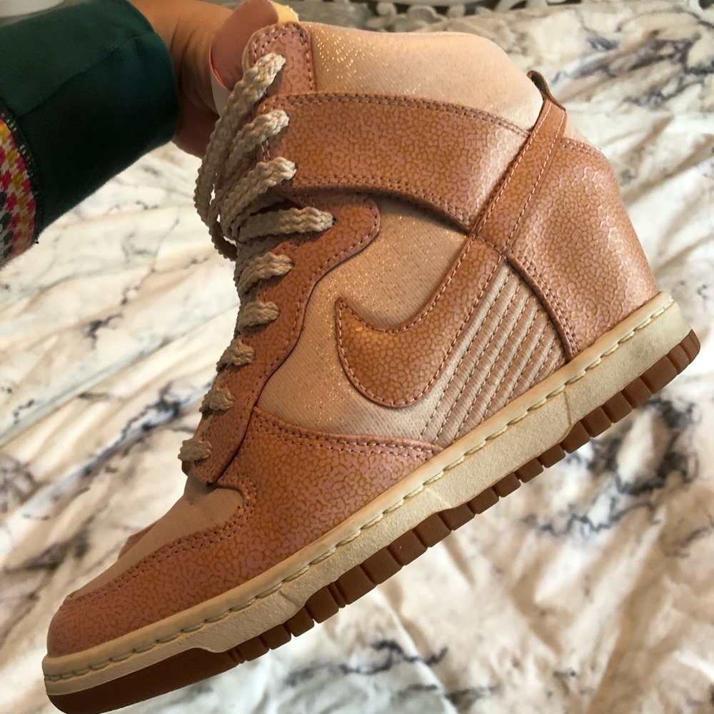 Nike Dunk Sky Hi in Light Pink Cream Shimmer